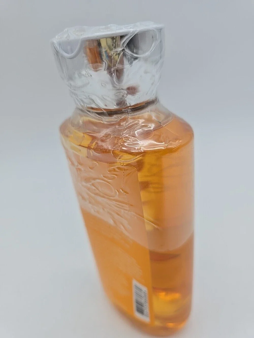 NEW SEALED BATH & BODY WORKS 10 oz Shower Gels, NEW SEALED- WHITE TEA & GINGER